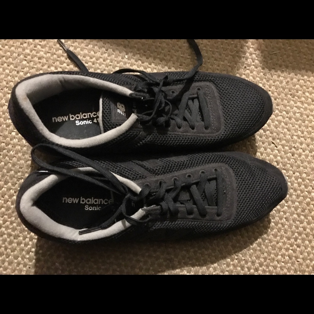 New Balance black sneakers size 8